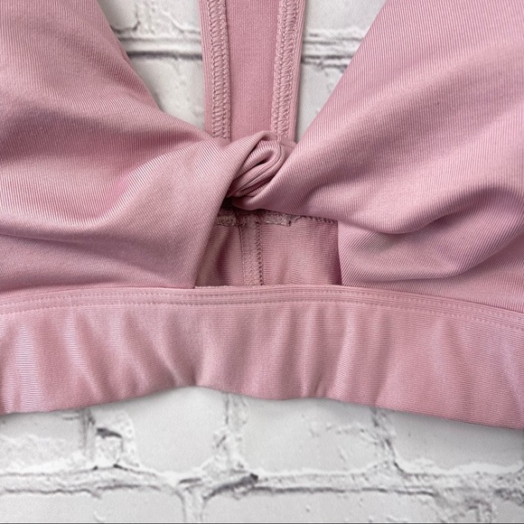 Victoria’s Secret PINK Ultimate Twist Front Sports Bra Light Pink Size Large - Picture 9 of 9